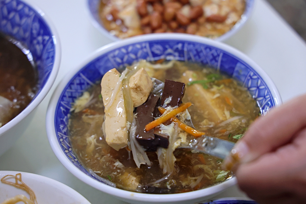 老士官長擀麵 | 來清水必吃眷村老味道，內行人最愛擀麵配蔬菜蛋湯！