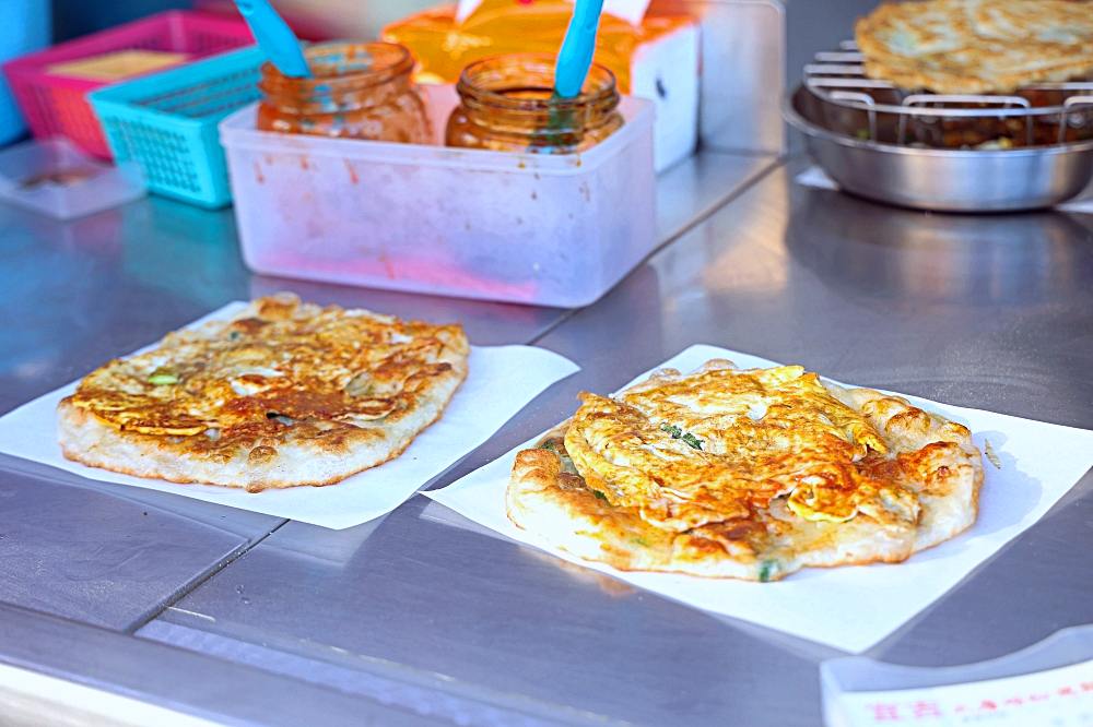 宜吉九層塔粉蔥餅｜大甲超人氣銅板美食，一天只賣四小時，排再久都要吃！