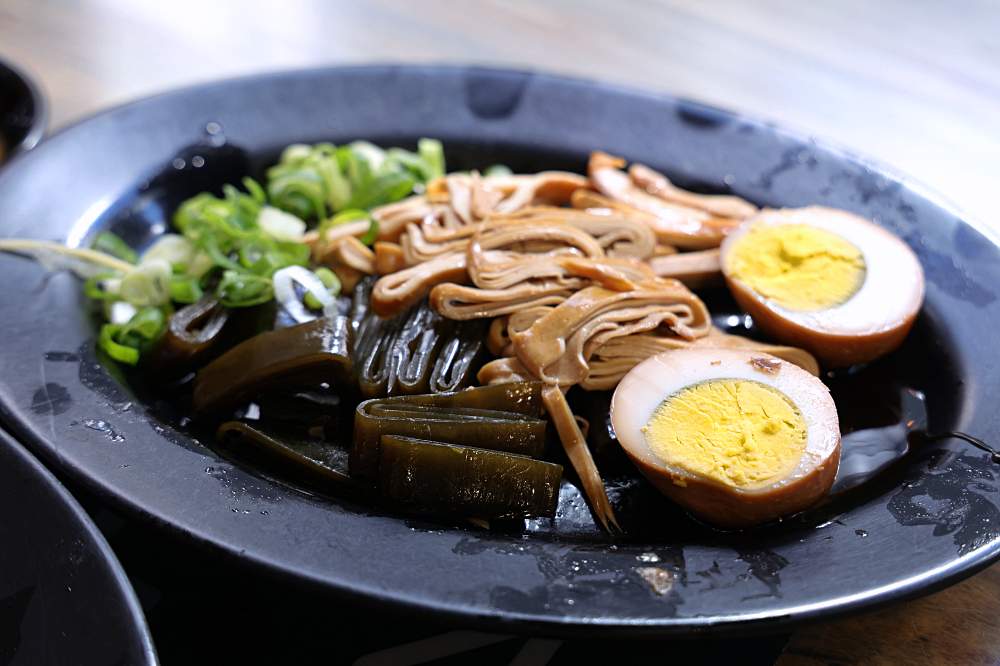 竹仔腳麵食館 | 南屯老街人氣美食，40年老店生意超好，江湖盛傳被麵食耽誤的滷味店就這間！