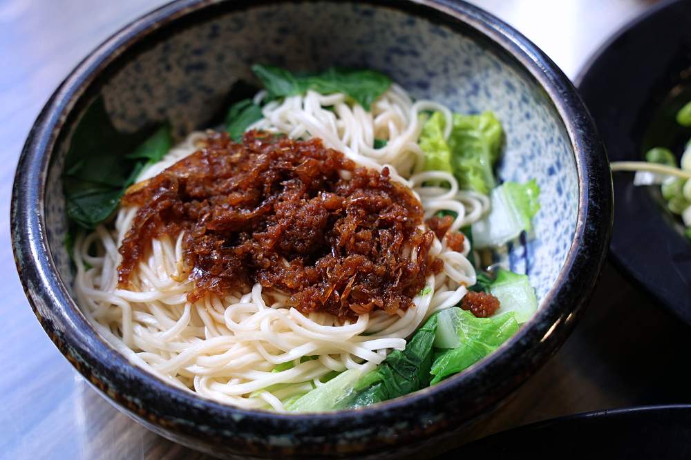 竹仔腳麵食館 | 南屯老街人氣美食，40年老店生意超好，江湖盛傳被麵食耽誤的滷味店就這間！