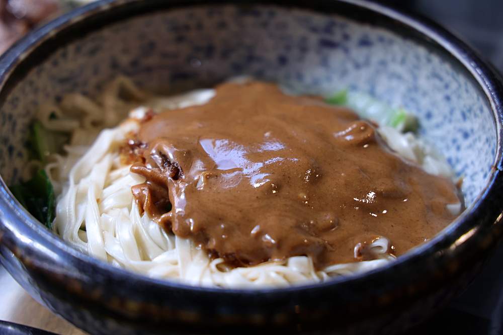 竹仔腳麵食館 | 南屯老街人氣美食，40年老店生意超好，江湖盛傳被麵食耽誤的滷味店就這間！