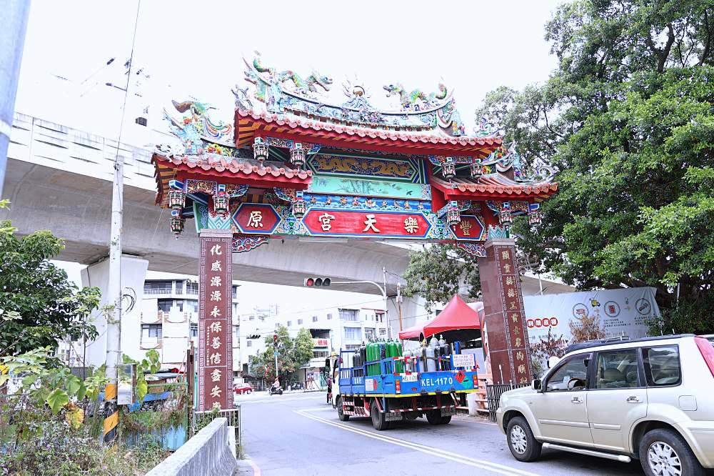 南福祠炒麵豬血湯 | 豐原人早餐就要吃炒麵，古早味肉燥加源美，內臟控必點cp值超高綜合湯！