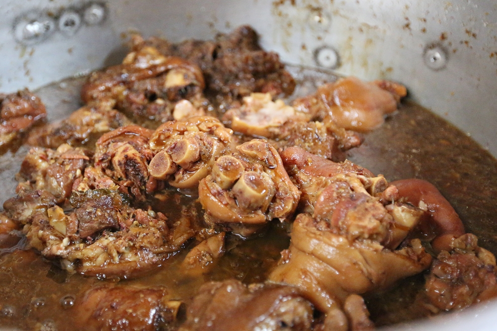 魯肉賴 | 最接地氣的豐原早午餐！豬腳飯、爌肉飯、肉排飯一賣快40年，豐原必吃美食推薦！