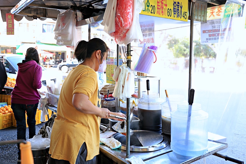 阿坤黑粉圓 | 用塑膠袋裝粉圓冰才是王道！北屯市場30年古早味粉圓冰，冬瓜檸檬也好喝，北屯市場美食推薦