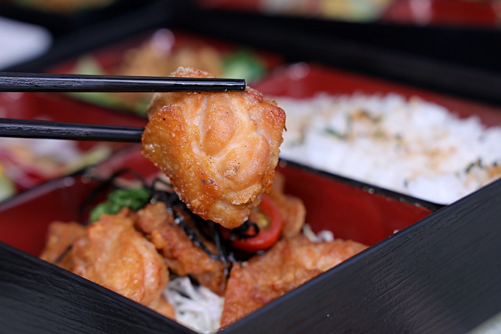 日饕和食料理 | 國資圖平價餐廳，定食、烏龍麵150起免服務費，用餐不限時全日供餐！