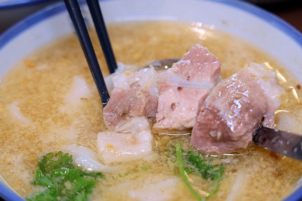 有春茶館大墩店 | 霸氣芒果冰這裡吃！古早味台菜、下午茶點心選擇豐富，台中聚餐餐廳推薦！