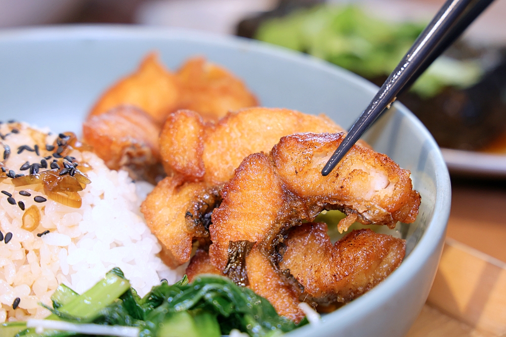 有春茶館大墩店 | 霸氣芒果冰這裡吃！古早味台菜、下午茶點心選擇豐富，台中聚餐餐廳推薦！