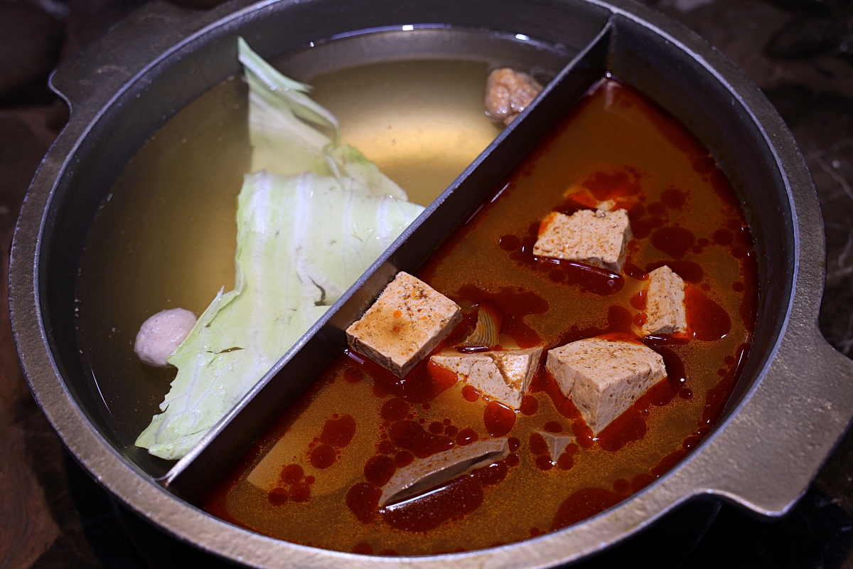 椒饗麻辣鍋 | 師承新北齊味麻辣鴛鴦鍋，滑嫩爆汁麻辣鴨血太經典，公益路麻辣鍋推薦！