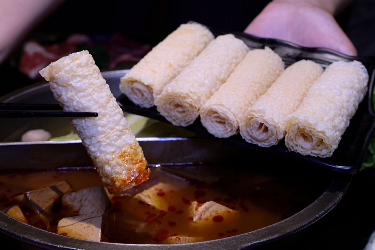 椒饗麻辣鍋 | 師承新北齊味麻辣鴛鴦鍋，滑嫩爆汁麻辣鴨血太經典，公益路麻辣鍋推薦！