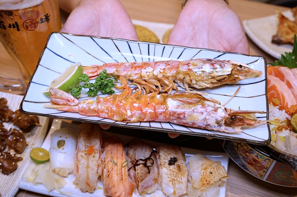 百川酒場 | 海鮮丼飯、暢快生啤，還有立體彩繪打卡牆，草悟道居酒屋推薦