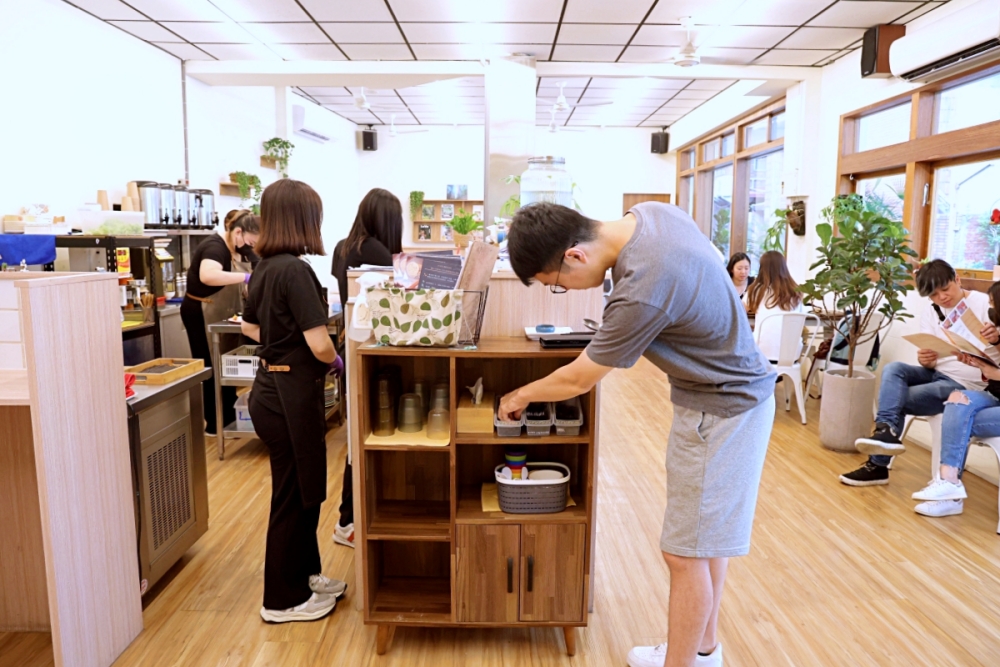 阿飛Brunch｜巷弄裡森林系早午餐，擺盤美份量足，台中網美早午餐推薦