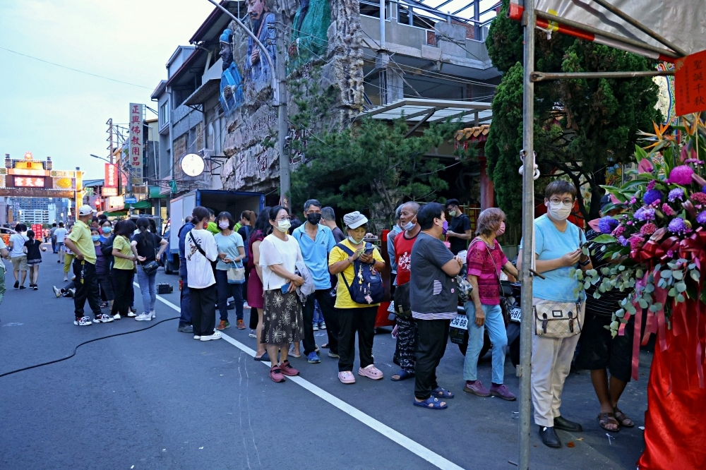 南天宮 | 台中財神廟超靈驗，關聖帝君生日契子回宮、借發財金求好運、吃平安龜好熱鬧！