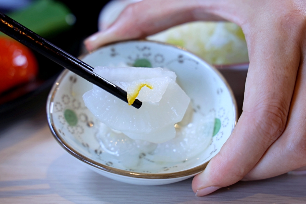 禾荳家 | 道地北海道湯咖哩、熟成咖哩好下飯，高麗絲小菜飲品全都吃到飽，台中咖哩飯推薦