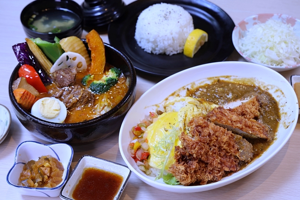 禾荳家 | 道地北海道湯咖哩、熟成咖哩好下飯，高麗絲小菜飲品全都吃到飽，台中咖哩飯推薦