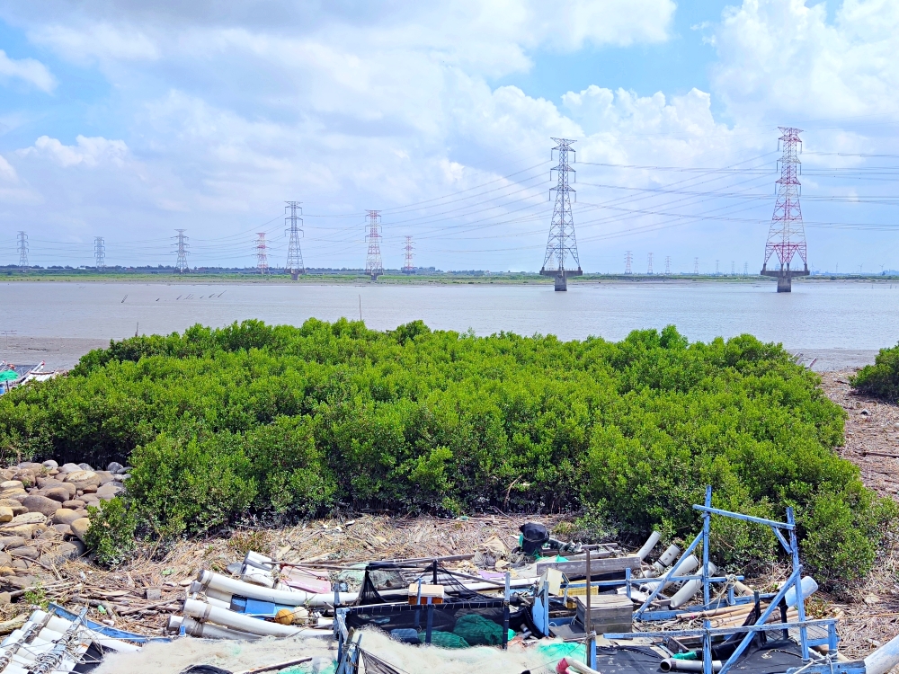 麗水驛站 | 百年麗水漁港遇見藍白地中海風希臘鐘樓，龍井景點推薦