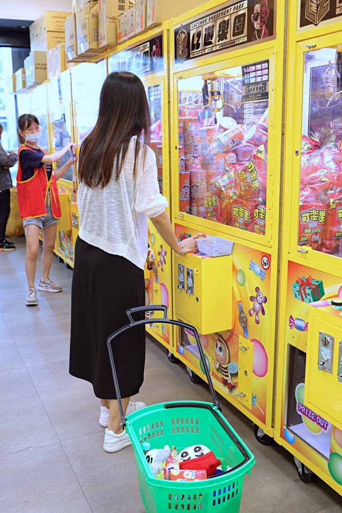 LZ遊樂園員林店 | 員林火車站半日遊，美食景點介紹，還有超好出貨夾娃娃機！