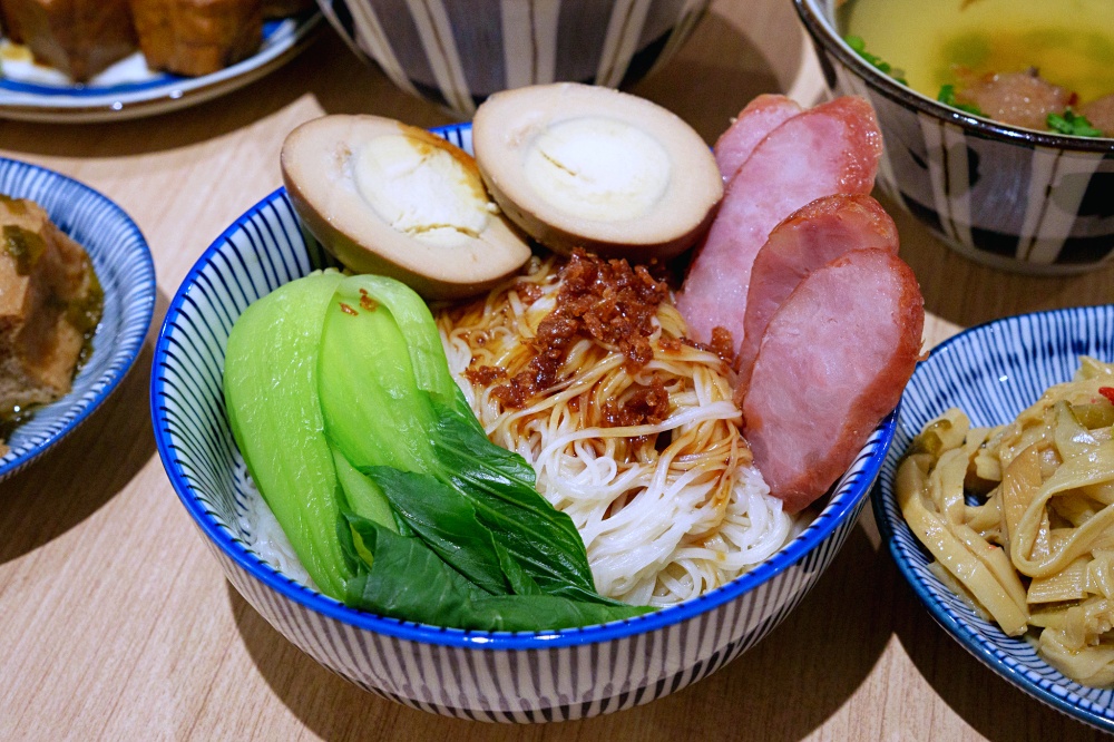 小樹食堂 | 愛買水湳店餐廳古早味套餐，麵線、雞湯、蝦仁飯均附3小菜