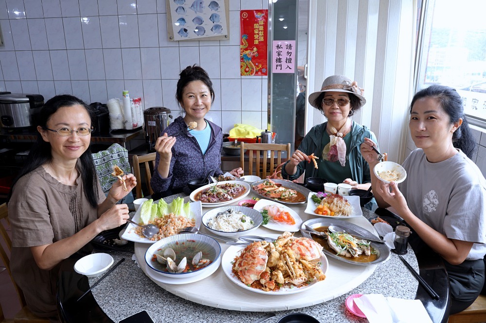 鮮滿樓海鮮料理｜有自家漁船的野柳海鮮餐廳，價格公開有包廂，萬里蟹餐廳吃這1間