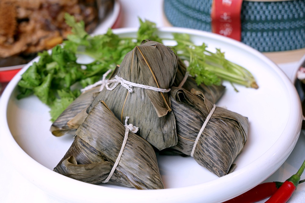 印月餐廳 | 超豪華端午禮盒，帝王蟹粽牛三寶粽，手編提籃質感滿點