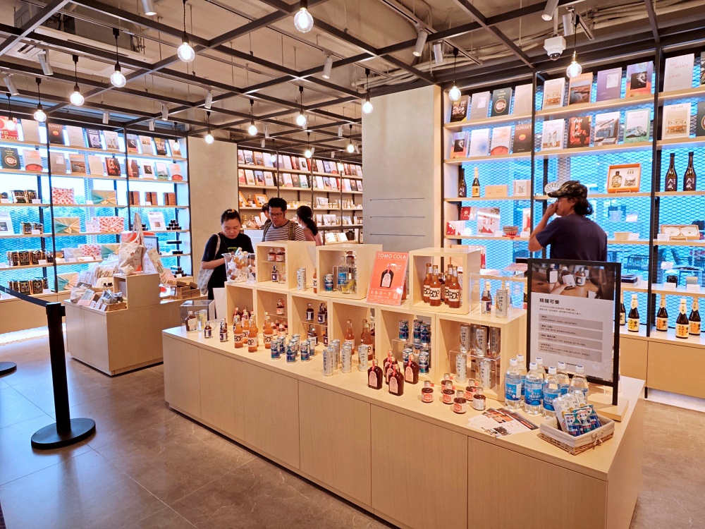 埔里日月町 | TSUTAYA BOOKSTORE日月町店，愛蘭交流道的南投埔里新景點