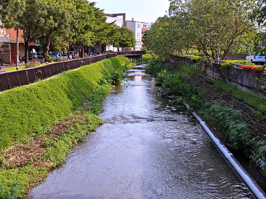 從白天玩到天黑，暢玩台中免費景點，台中一日遊2024水岸景點