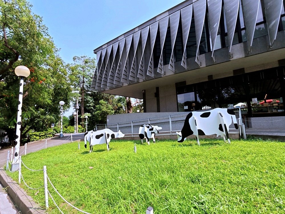 從白天玩到天黑，暢玩台中免費景點，台中一日遊2024水岸景點