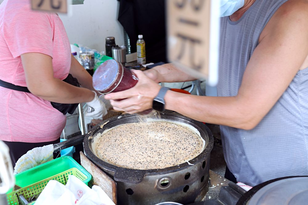 順口香麥仔煎 | 第三市場人氣小吃，鹹香軟Q份量大，必吃古早味銅板美食