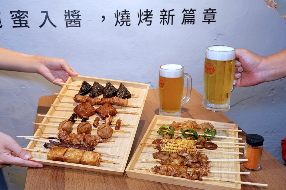 蜜醬燒烤 | 香醇蜂蜜調出新風味，台中平價燒烤飲料免費暢飲、最便宜柏克金生啤