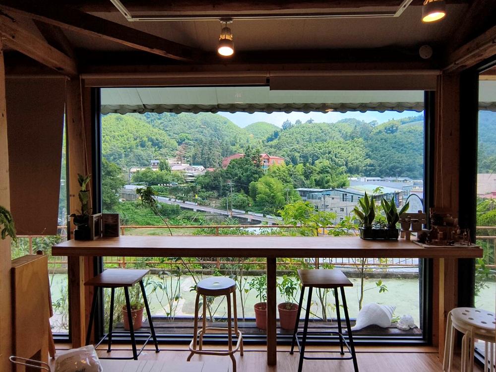 八玥文創 | 如仙境的梅山太平老街美食，太平雲梯餐廳小而美好清幽