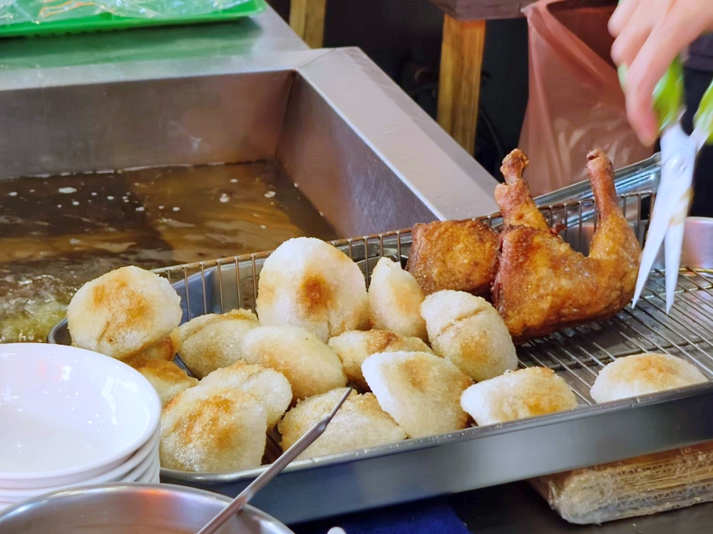 王哥肉丸向上店 | 天天都排隊的台中脆皮肉圓，向上市場美食