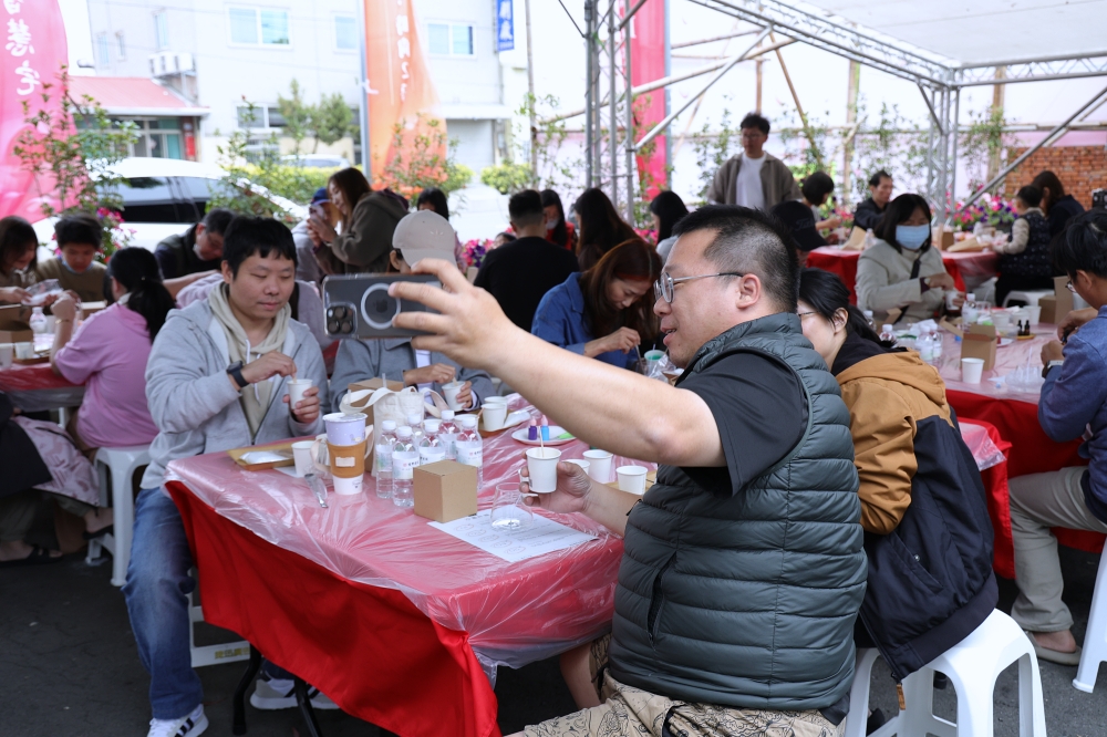 福寶建設最寵住戶!兒童節手作香氛蠟燭,還有3台美味餐車,有吃有玩的親子同樂時光 福寶建設最寵住戶!兒童節手作香氛蠟燭,還有3台美味餐車,有吃有玩的親子同樂時光