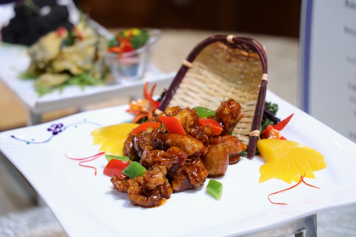 麗星郵輪探索星號美食餐廳全收錄 | 3間免費餐廳7間付費餐廳,舌尖上的郵輪1日5餐吃好吃滿 麗星郵輪探索星號美食餐廳全收錄 | 3間免費餐廳7間付費餐廳,舌尖上的郵輪1日5餐吃好吃滿