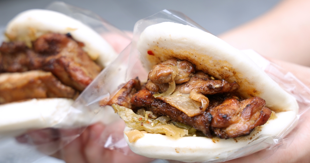 在地人激推！台中第五市場興燒肉超厚雞腿割包，銅板價美味必吃！
