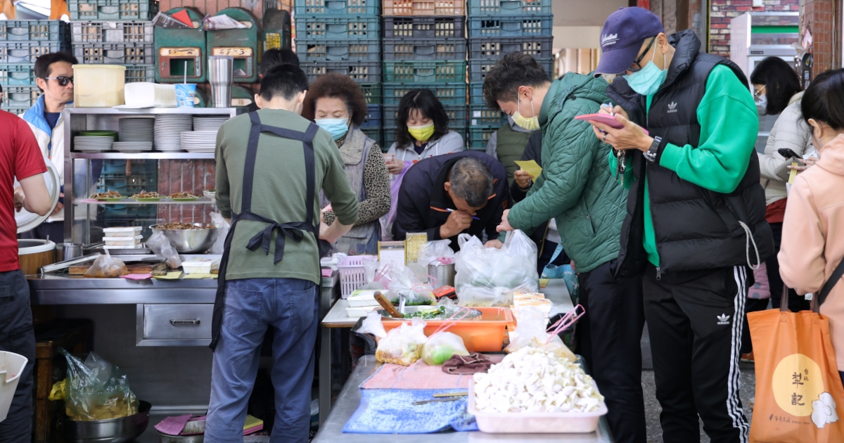 阿隆麵攤 | 台中向上市場必須吃的人氣麵店