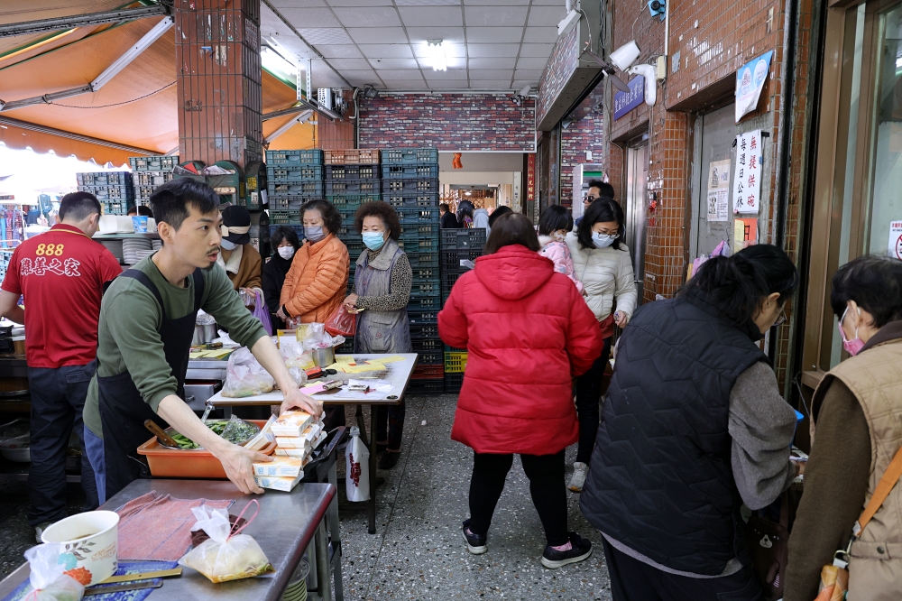 阿隆麵攤 | 台中向上市場必須吃的人氣麵店