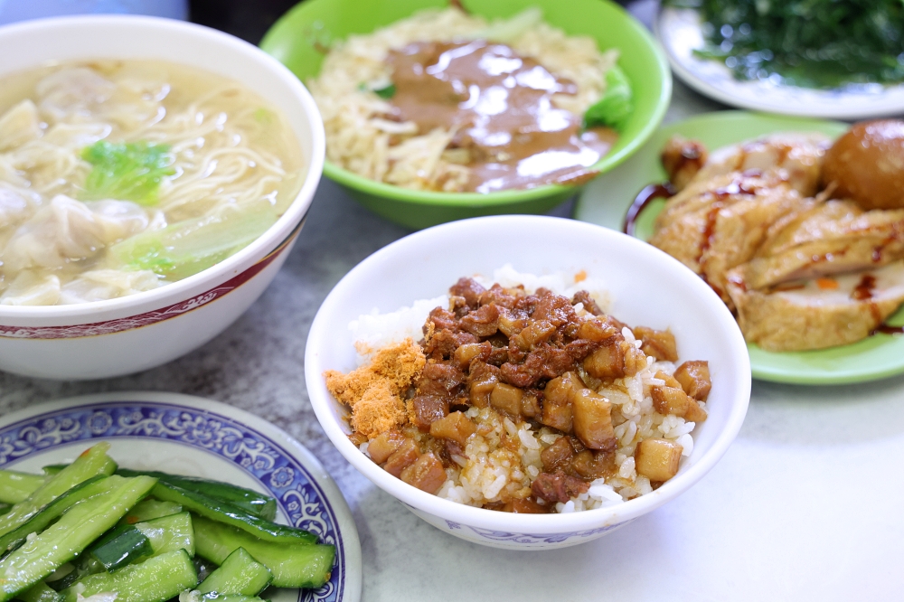 阿隆麵攤 | 台中向上市場必須吃的人氣麵店