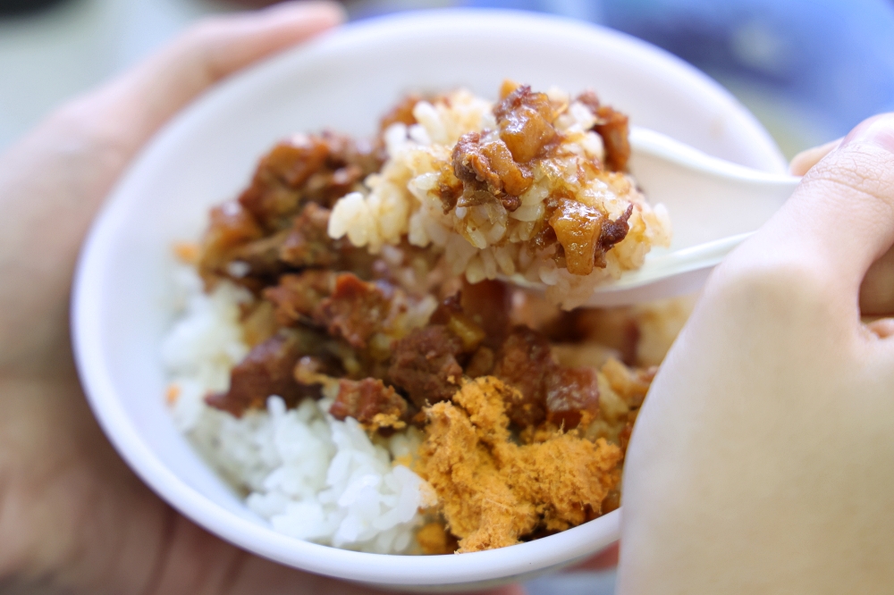阿隆麵攤 | 台中向上市場必須吃的人氣麵店