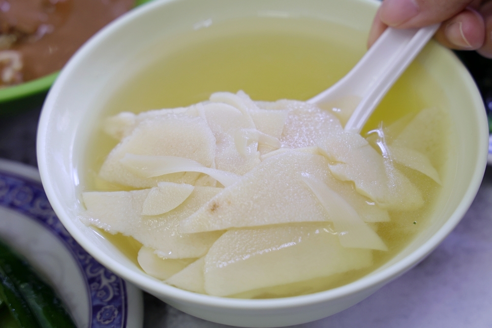 阿隆麵攤 | 台中向上市場必須吃的人氣麵店