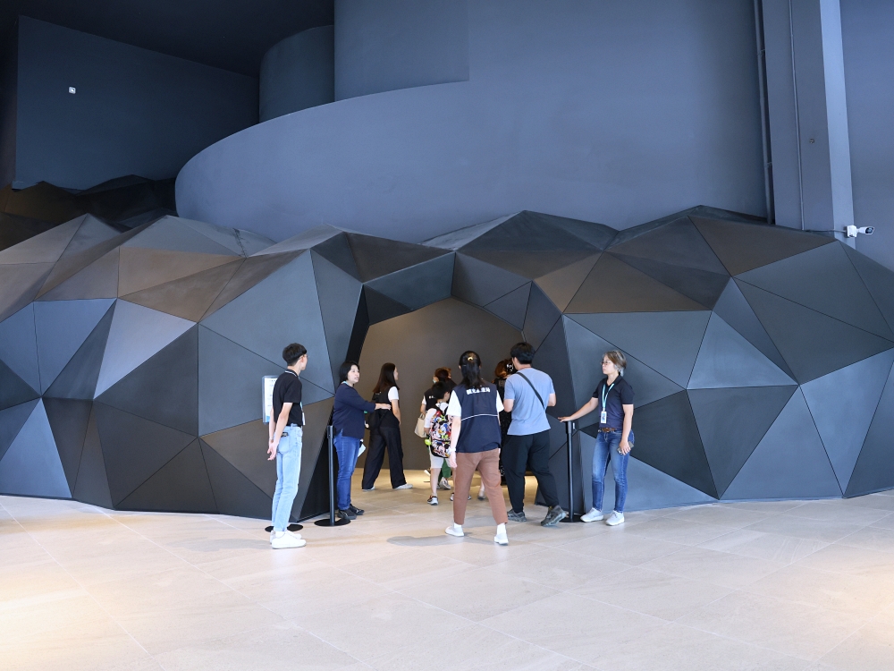 台中海洋館開箱!從淺灘到深海,沉浸式的海洋互動生態之旅 台中海洋館開箱!從淺灘到深海,沉浸式的海洋互動生態之旅