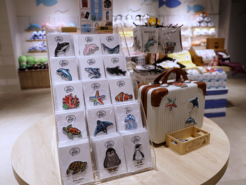 台中海洋館有什麼好買？台中海洋館限定商品、海洋主題商品都好燒啊！