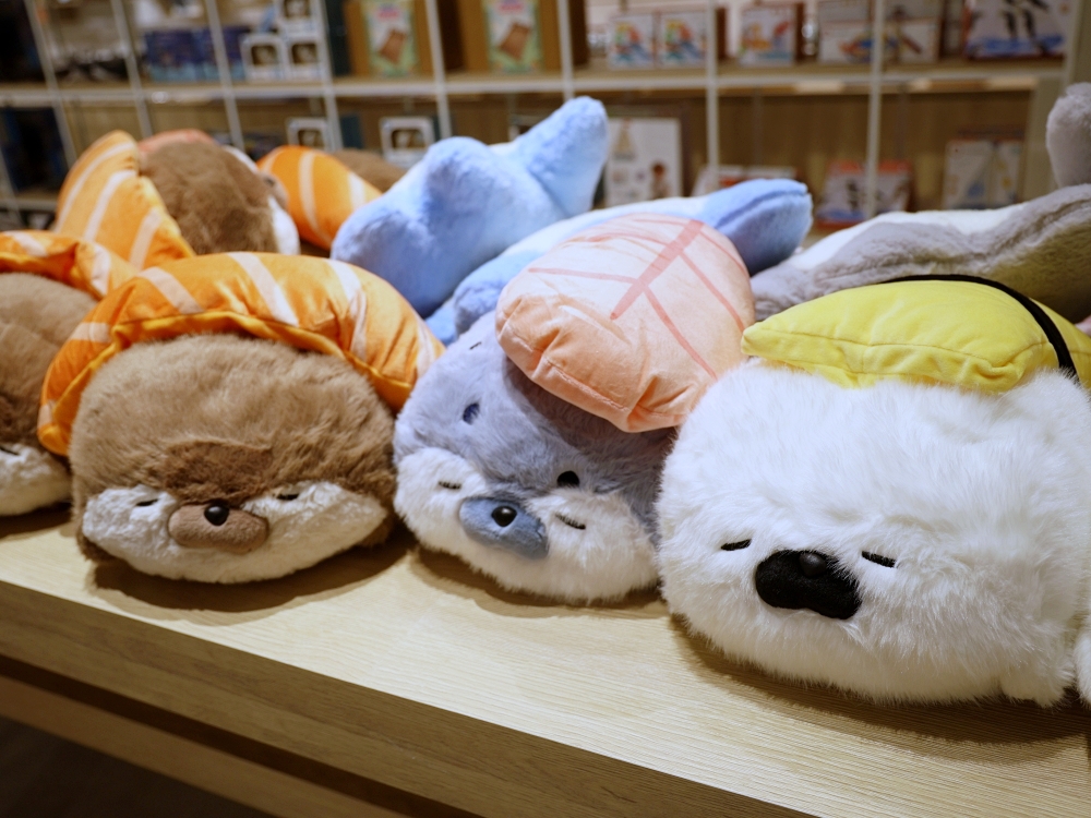 台中海洋館有什麼好買？台中海洋館限定商品、海洋主題商品都好燒啊！