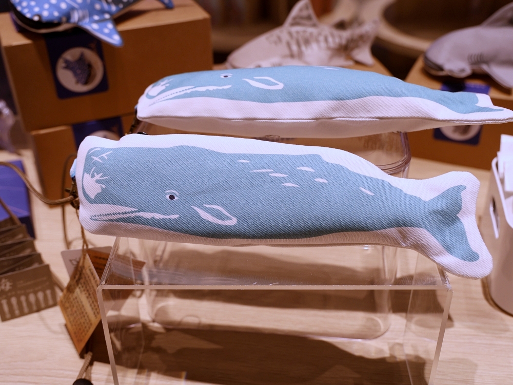 台中海洋館有什麼好買？台中海洋館限定商品、海洋主題商品都好燒啊！