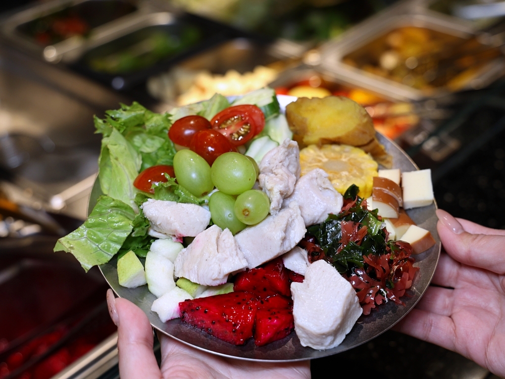 台中燒肉推薦|燒肉MEN朝富店開箱:499元起高CP套餐+水耕生菜沙拉吧、哈根達斯吃到飽 台中燒肉推薦|燒肉MEN朝富店開箱:499元起高CP套餐+水耕生菜沙拉吧、哈根達斯吃到飽