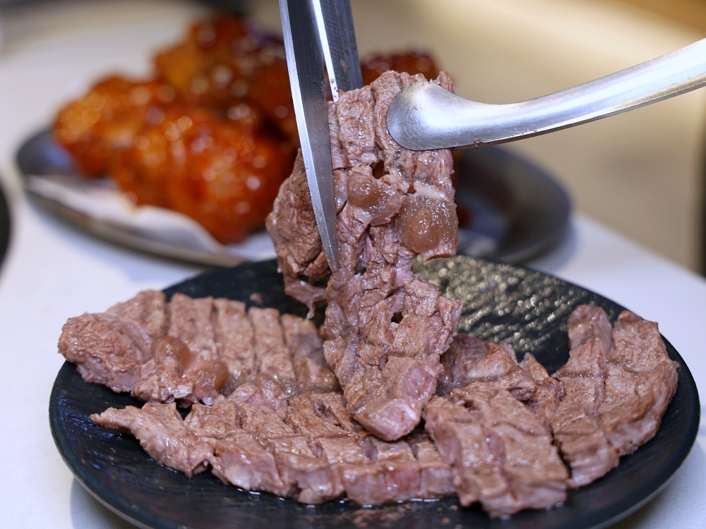 台中燒肉推薦|燒肉MEN朝富店開箱:499元起高CP套餐+水耕生菜沙拉吧、哈根達斯吃到飽 台中燒肉推薦|燒肉MEN朝富店開箱:499元起高CP套餐+水耕生菜沙拉吧、哈根達斯吃到飽