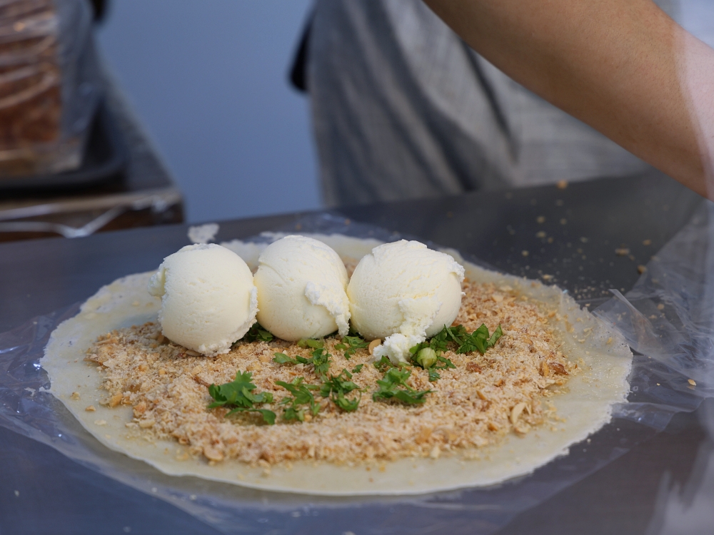 潤餅世家｜30年潤餅老店爆餡潤餅好大捲，還有濃濃花生香的冰淇淋潤餅