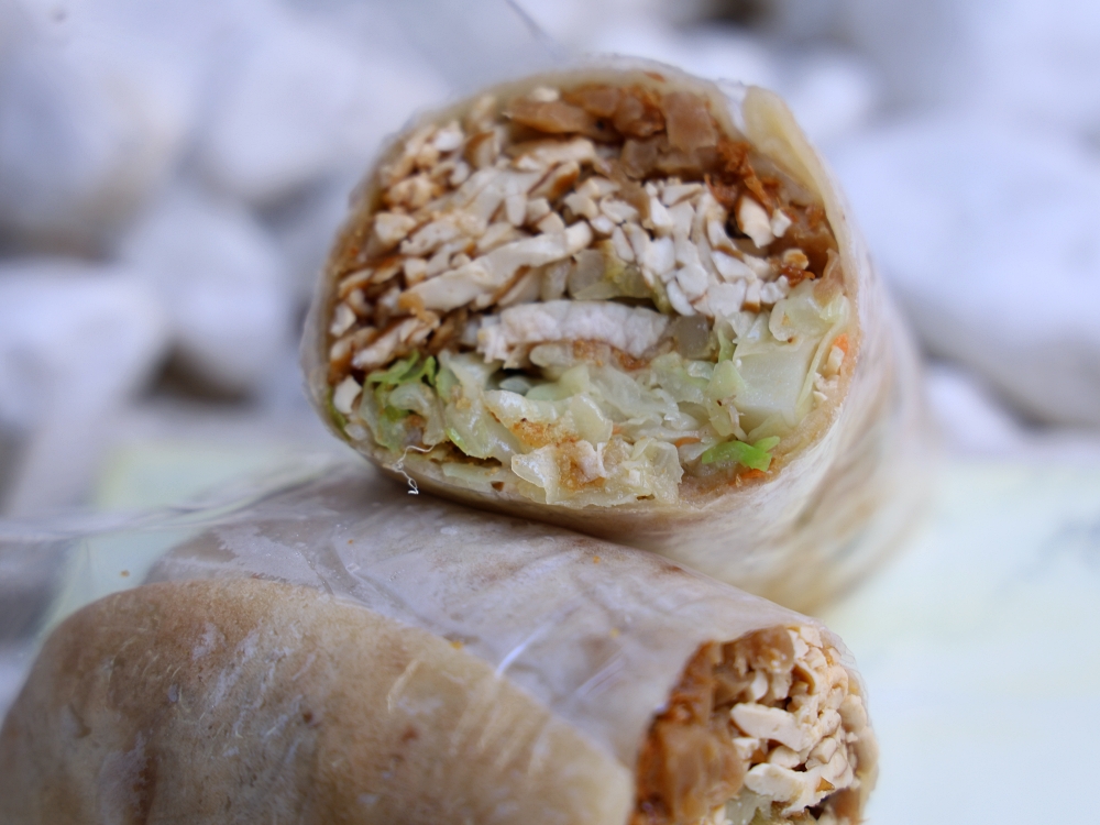 潤餅世家｜30年潤餅老店爆餡潤餅好大捲，還有濃濃花生香的冰淇淋潤餅