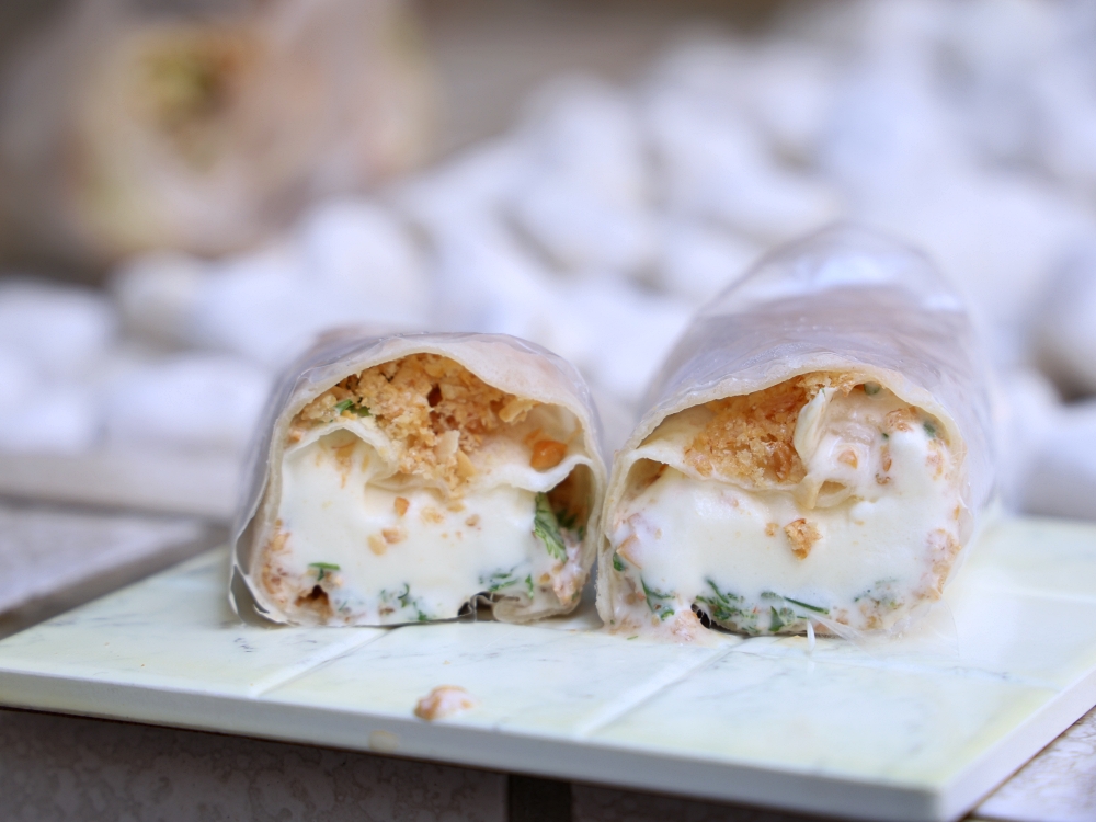 潤餅世家｜30年潤餅老店爆餡潤餅好大捲，還有濃濃花生香的冰淇淋潤餅