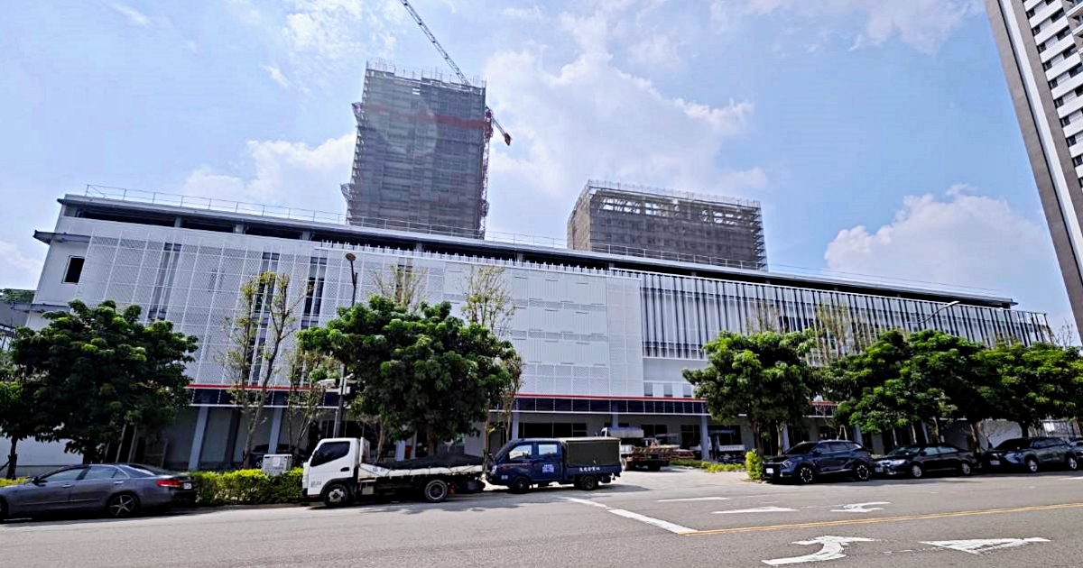 台中最大全聯旗艦店 | 全台首間全聯複合式百貨賣場，在台中東區站前秀泰影城旁