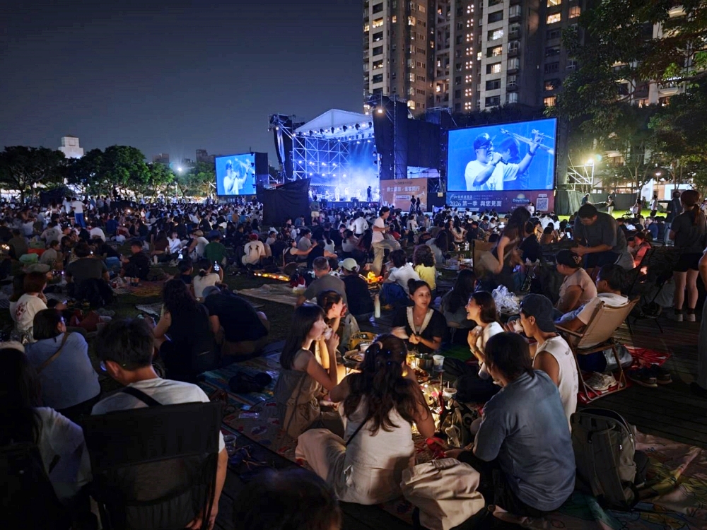 2025台中爵士音樂節 | 台中最Chill的十月派對,必吃美食攤位大推阿布潘 2025台中爵士音樂節 | 台中最Chill的十月派對,必吃美食攤位大推阿布潘