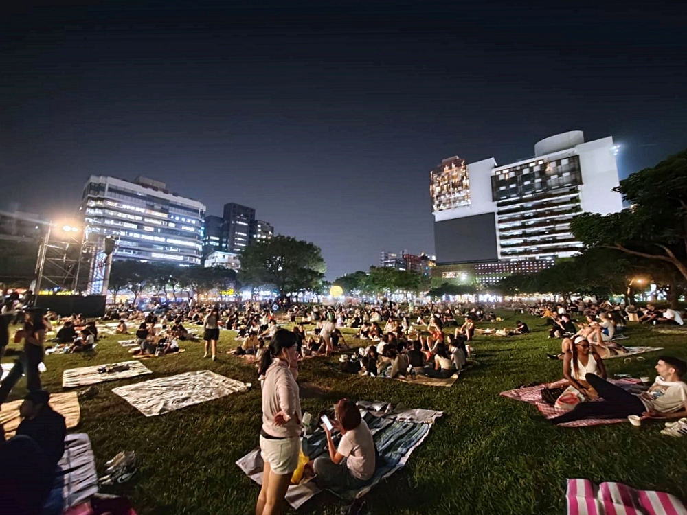 2025台中爵士音樂節 | 台中最Chill的十月派對,必吃美食攤位大推阿布潘 2025台中爵士音樂節 | 台中最Chill的十月派對,必吃美食攤位大推阿布潘